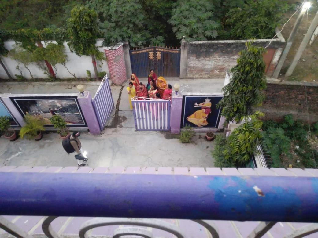 Srishti Shelter Hotel Varanasi Exterior photo