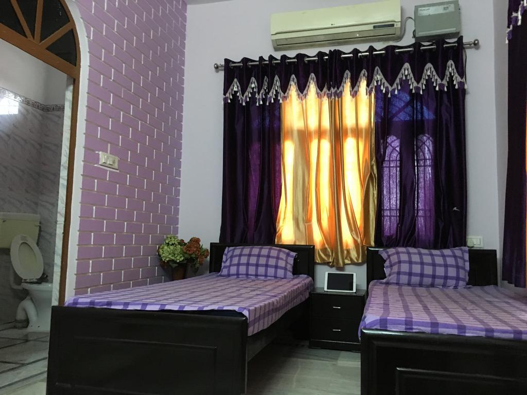 Srishti Shelter Hotel Varanasi Exterior photo