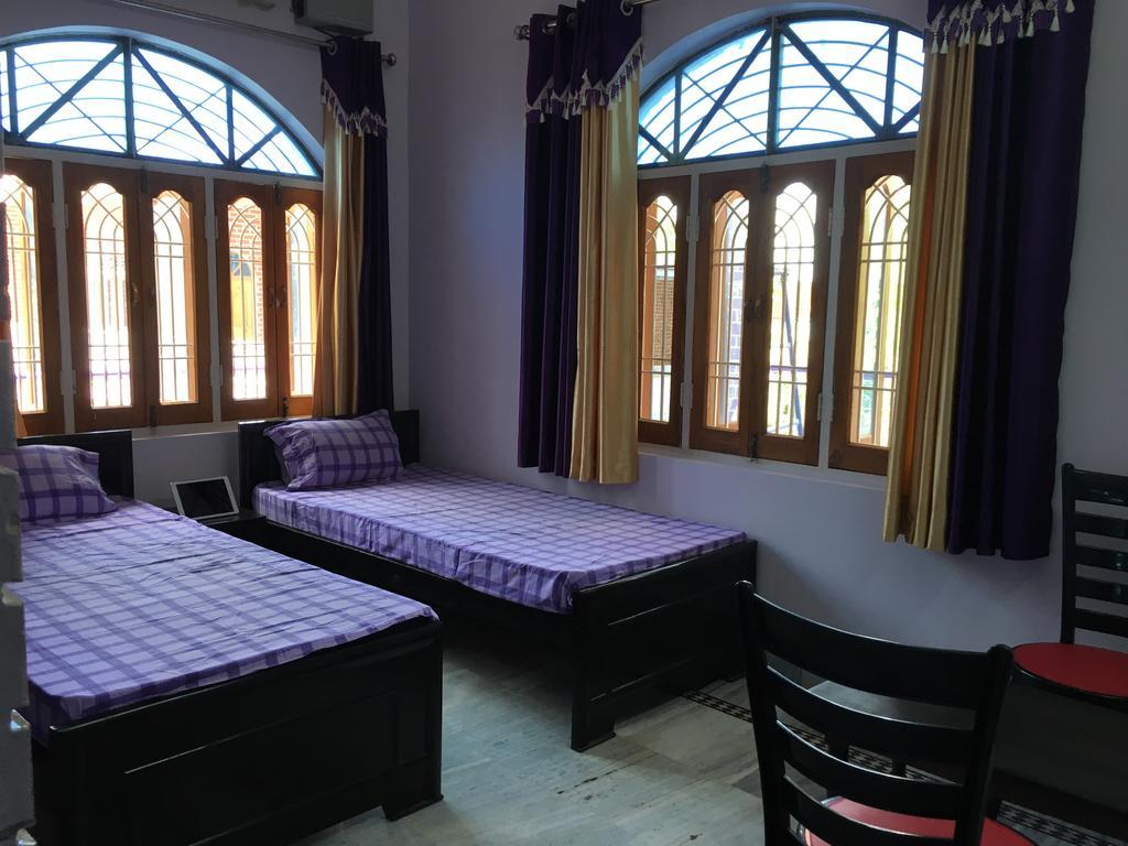 Srishti Shelter Hotel Varanasi Exterior photo