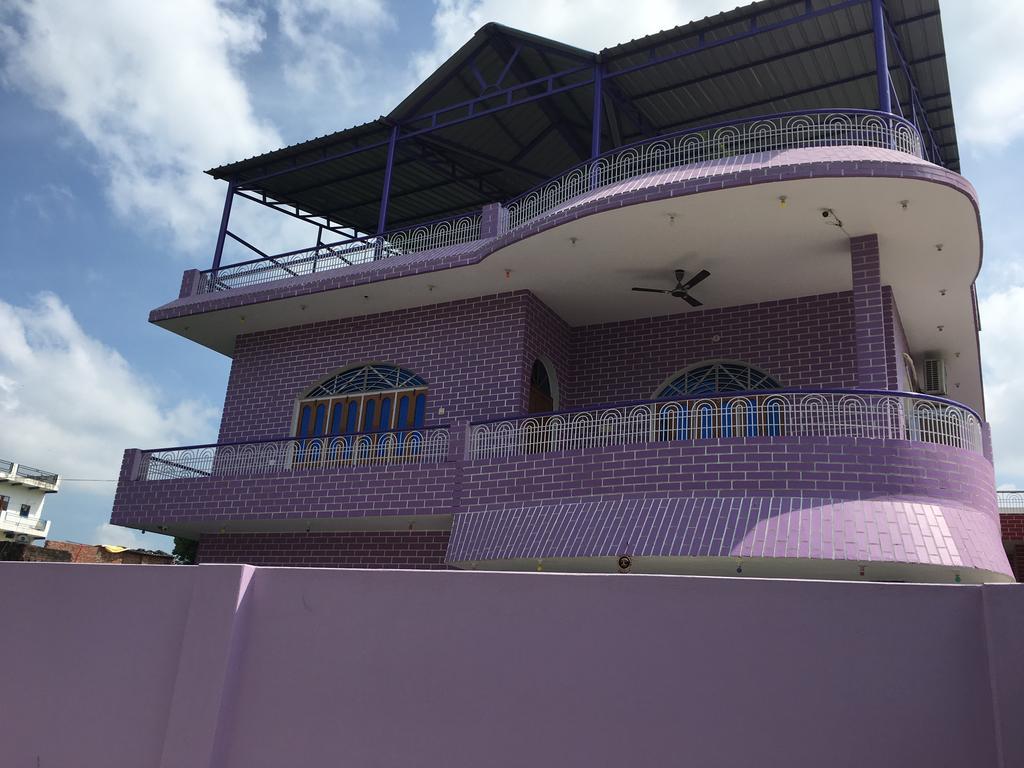 Srishti Shelter Hotel Varanasi Exterior photo